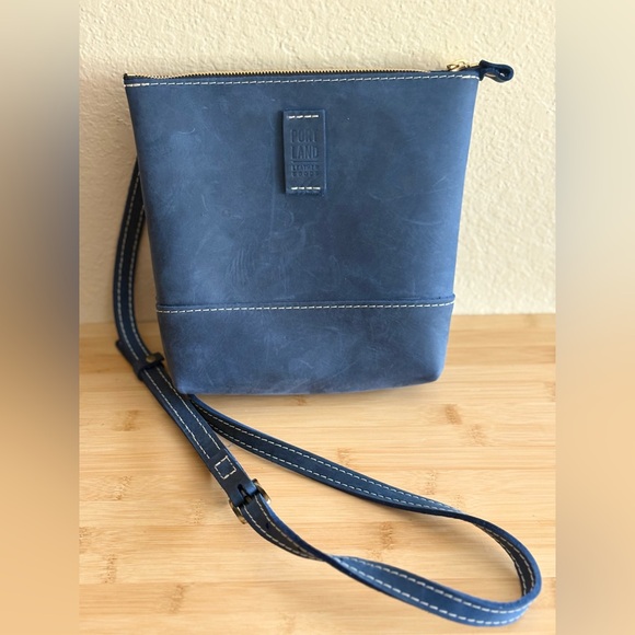 Portland Leather Festival Crossbody Bag Deep Water Cobalt Blue - Picture 4 of 9